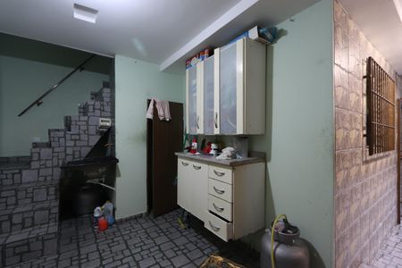 Casa à venda com 109m², 3 quartos e 2 vagasLavanderia