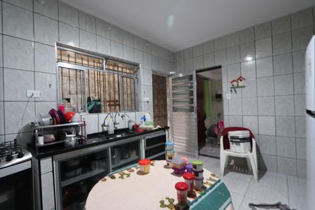 Casa à venda com 109m², 3 quartos e 2 vagasCozinha