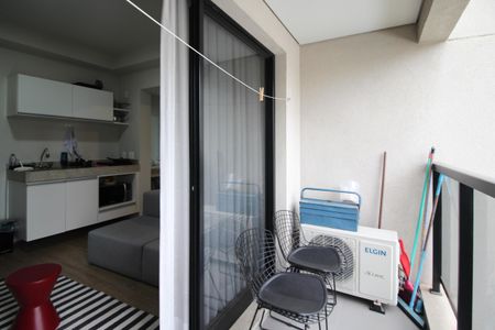Studio à venda com 36m², 1 quarto e 1 vaga Studio à venda com 36m², 1 quarto e 1 vagaVaranda