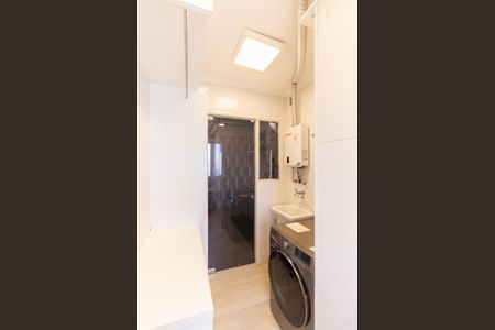 Apartamento à venda com 74m², 2 quartos e 2 vagas Apartamento à venda com 74m², 2 quartos e 2 vagasLavanderia