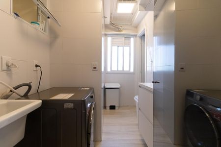 Apartamento à venda com 74m², 2 quartos e 2 vagas Apartamento à venda com 74m², 2 quartos e 2 vagasLavanderia
