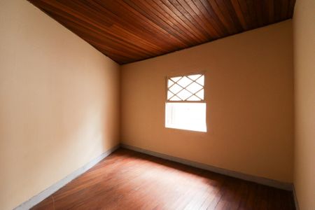 Quarto 1 de casa para alugar com 2 quartos, 75m² em Jardim das Laranjeiras, São Paulo