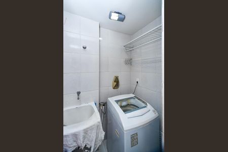 Apartamento à venda com 70m², 3 quartos e 1 vagaÁrea de Serviço