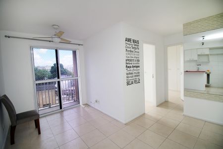 Sala de apartamento para alugar com 2 quartos, 35m² em Del Castilho, Rio de Janeiro