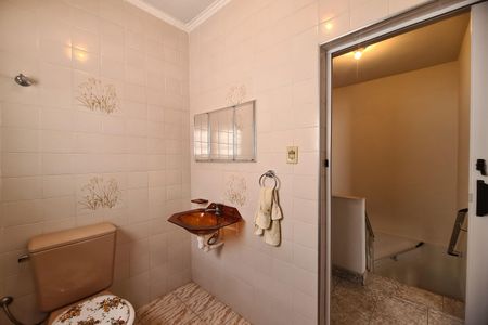 Casa à venda com 200m², 2 quartos e 2 vagas