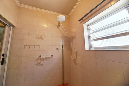 Casa à venda com 200m², 2 quartos e 2 vagas