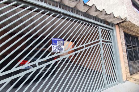 Casa à venda com 200m², 2 quartos e 2 vagas