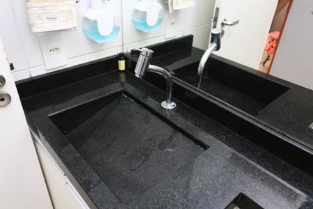 Apartamento à venda com 43m², 2 quartos e 1 vagaBanheiro