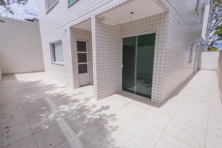 Apartamento à venda com 156m², 3 quartos e 3 vagas Apartamento à venda com 156m², 3 quartos e 3 vagasarea privativa em "U"
