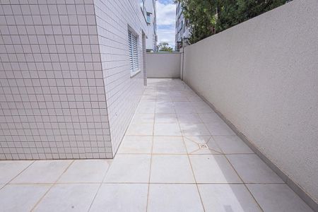 Apartamento à venda com 156m², 3 quartos e 3 vagas Apartamento à venda com 156m², 3 quartos e 3 vagasarea privativa em "U"