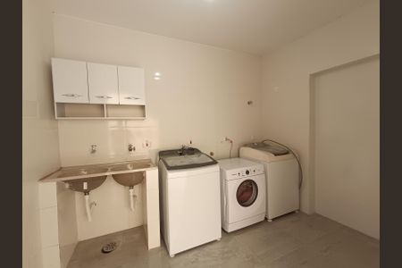 Studio para alugar com 18m², 1 quarto e sem vaga Studio para alugar com 18m², 1 quarto e sem vagaÁrea comum - Lavanderia
