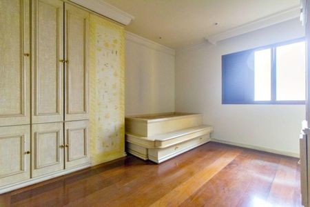 Apartamento à venda com 3 quartos, 266m² em Jardim Avelino, São Paulo