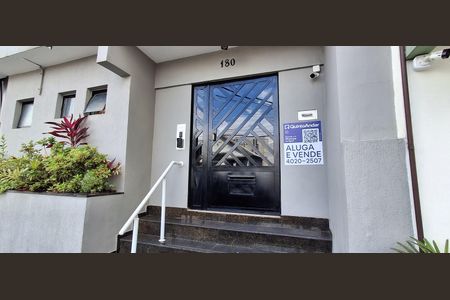 Apartamento à venda com 63m², 2 quartos e 1 vaga Apartamento à venda com 63m², 2 quartos e 1 vagaFachada