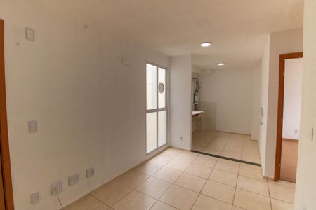 Sala de apartamento para alugar com 2 quartos, 45m² em Vila Lage, São Gonçalo