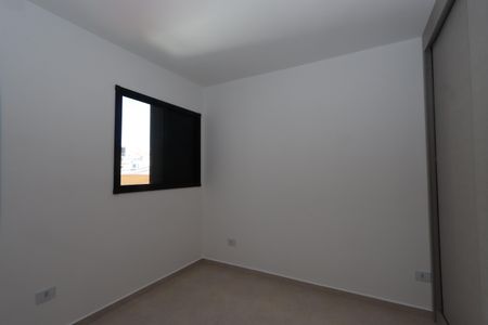 Quarto 2 de apartamento para alugar com 2 quartos, 35m² em Vila Charlote, São Paulo