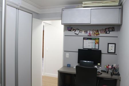 Apartamento à venda com 93m², 3 quartos e 2 vagasQuarto 2