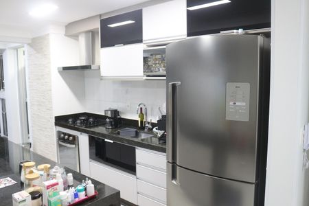 Apartamento à venda com 93m², 3 quartos e 2 vagasCozinha