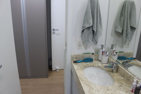 Apartamento à venda com 93m², 3 quartos e 2 vagasBanheiro da Suíte