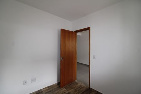 Quarto 1 de kitnet/studio para alugar com 1 quarto, 25m² em Vila Isolina Mazzei, São Paulo