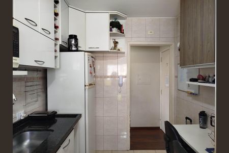 Apartamento à venda com 65m², 2 quartos e 1 vaga Apartamento à venda com 65m², 2 quartos e 1 vagaCozinha