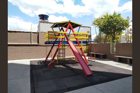 Apartamento à venda com 65m², 2 quartos e 1 vaga Apartamento à venda com 65m², 2 quartos e 1 vagaPlayground