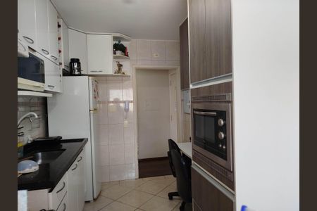 Apartamento à venda com 65m², 2 quartos e 1 vaga Apartamento à venda com 65m², 2 quartos e 1 vagaCozinha
