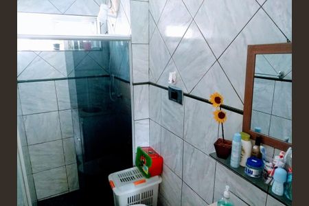 Banheiro  de apartamento para alugar com 2 quartos, 46m² em Vila Lage, São Gonçalo