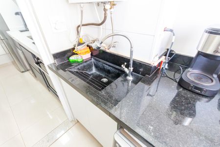 Apartamento à venda com 72m², 2 quartos e 1 vagaÁrea de Serviço