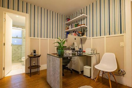 Apartamento à venda com 223m², 3 quartos e 4 vagas Apartamento à venda com 223m², 3 quartos e 4 vagasFoto 01