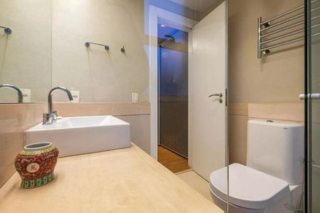 Apartamento à venda com 223m², 3 quartos e 4 vagas Apartamento à venda com 223m², 3 quartos e 4 vagasFoto 01