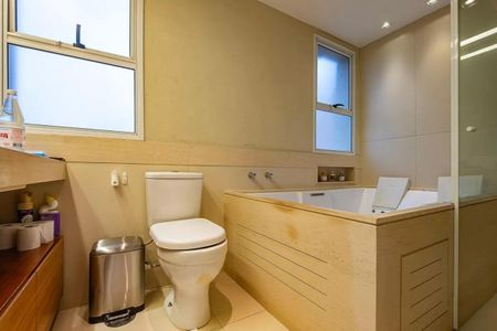 Apartamento à venda com 223m², 3 quartos e 4 vagas Apartamento à venda com 223m², 3 quartos e 4 vagasFoto 01