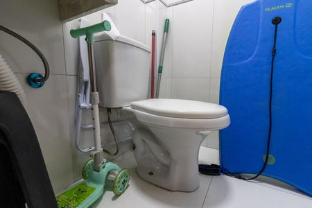 Apartamento para alugar com 91m², 2 quartos e 2 vagas Apartamento para alugar com 91m², 2 quartos e 2 vagasBanheiro de Serviço