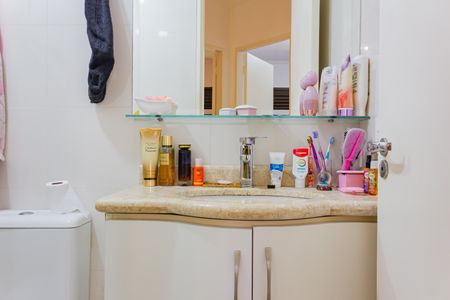 Apartamento à venda com 79m², 3 quartos e 2 vagas Apartamento à venda com 79m², 3 quartos e 2 vagasBanheiro Social