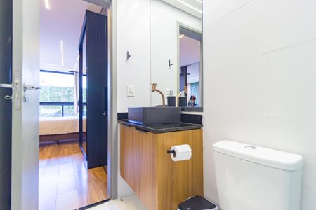 Detalhe - Banheiro de kitnet/studio à venda com 1 quarto, 27m² em Vila Invernada, São Paulo