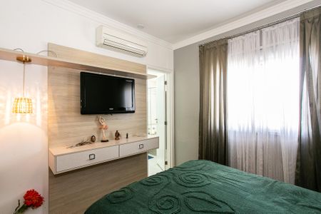 Apartamento à venda com 157m², 3 quartos e 4 vagasSuíte 1