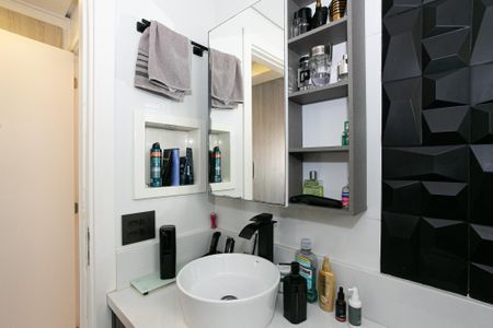 Apartamento à venda com 157m², 3 quartos e 4 vagasBanheiro da Suíte 2