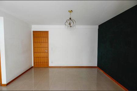Apartamento à venda com 84m², 2 quartos e 1 vagaSala