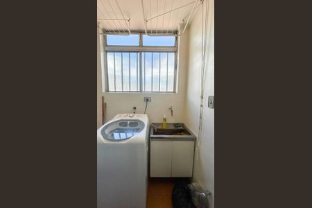 Apartamento à venda com 70m², 2 quartos e 1 vagaÁrea de Serviço