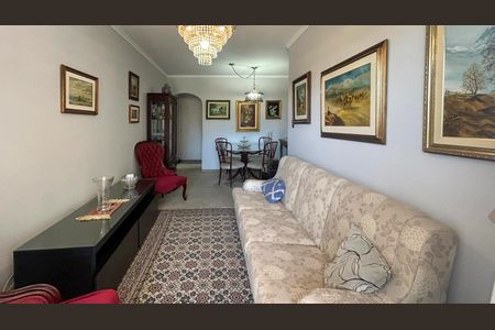 Apartamento à venda com 70m², 2 quartos e 1 vagaSala de estar