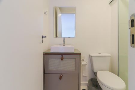 Banheiro de apartamento para alugar com 1 quarto, 31m² em Butantã, São Paulo