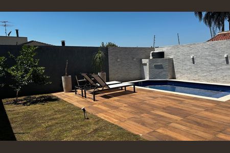 Casa à venda com 318m², 3 quartos e 4 vagasFoto 11