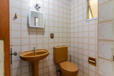 Banheiro de apartamento para alugar com 2 quartos, 56m² em Jardim Bonfiglioli, São Paulo