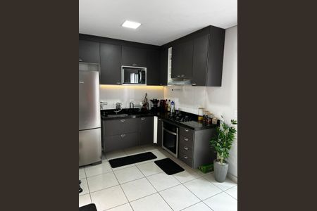 Cozinha de apartamento à venda com 2 quartos, 63m² em Vila Pires, Santo André