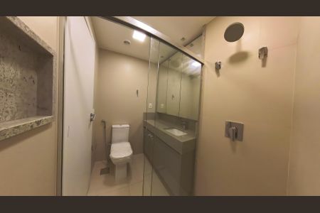 Banheiro da Suíte de apartamento para alugar com 2 quartos, 72m² em Noroeste, Brasília