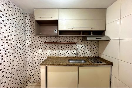 Apartamento à venda com 72m², 2 quartos e sem vagaCozinha e Área de Serviço