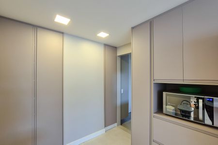 Apartamento à venda com 134m², 3 quartos e 2 vagasCozinha - Armários