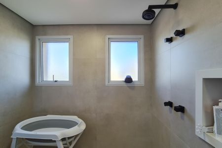 Apartamento à venda com 134m², 3 quartos e 2 vagasBanheiro da Suíte 1