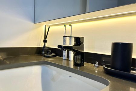 Apartamento para alugar com 65m², 1 quarto e 1 vaga Apartamento para alugar com 65m², 1 quarto e 1 vagaBanheiro da Suíte