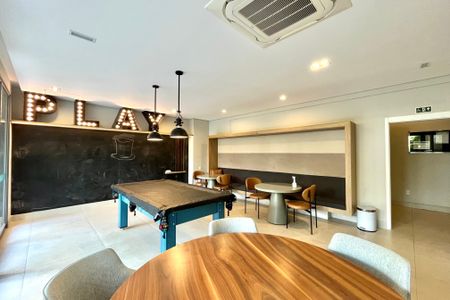 Apartamento para alugar com 65m², 1 quarto e 1 vaga Apartamento para alugar com 65m², 1 quarto e 1 vagaÁrea comum - Salão de Jogos