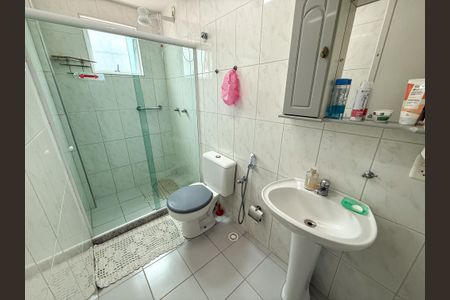 Casa à venda com 176m², 3 quartos e 1 vagaBanheiro da Suíte